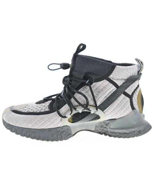 NIKE รองเท้าผ้าใบ