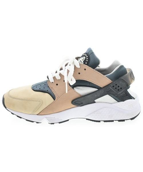 NIKE รองเท้าผ้าใบ