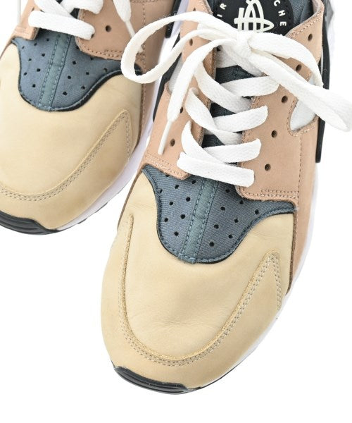 NIKE รองเท้าผ้าใบ