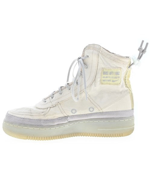 NIKE รองเท้าผ้าใบ