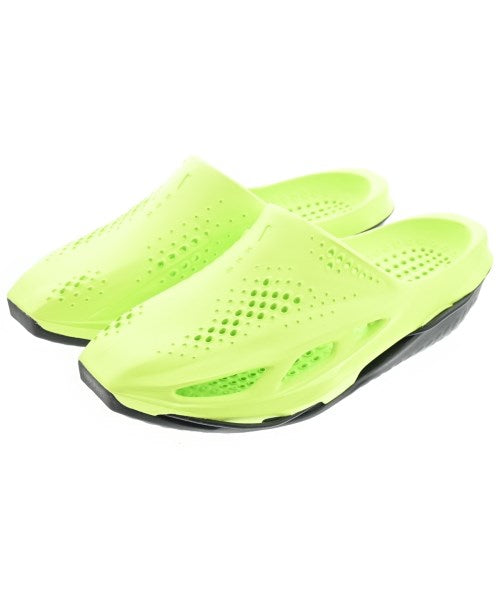 NIKE รองเท้าแตะ