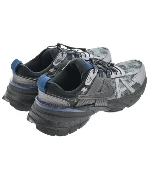 NIKE รองเท้าผ้าใบ