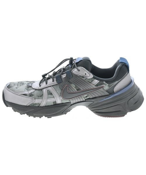 NIKE รองเท้าผ้าใบ