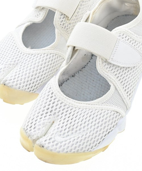 NIKE รองเท้าแตะ