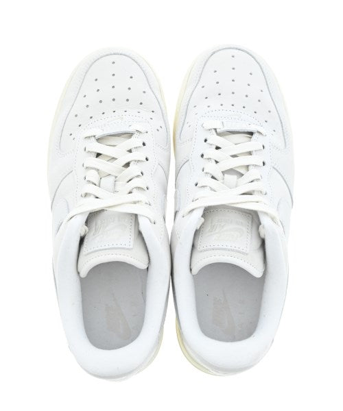 NIKE รองเท้าผ้าใบ