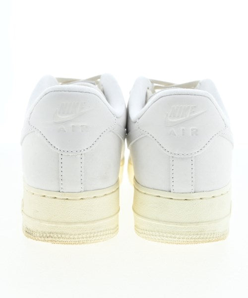 NIKE รองเท้าผ้าใบ