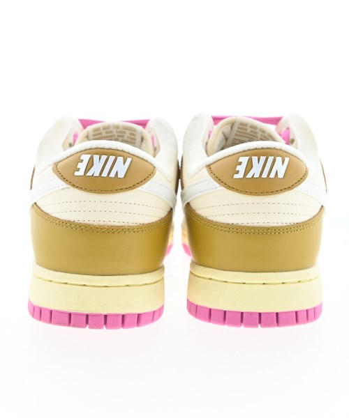 NIKE รองเท้าผ้าใบ