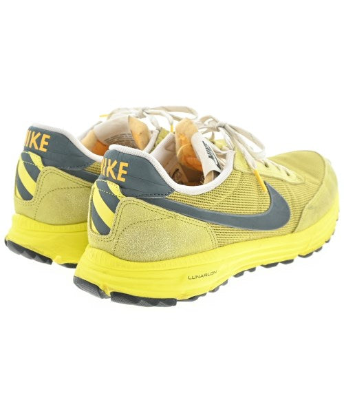 NIKE รองเท้าผ้าใบ