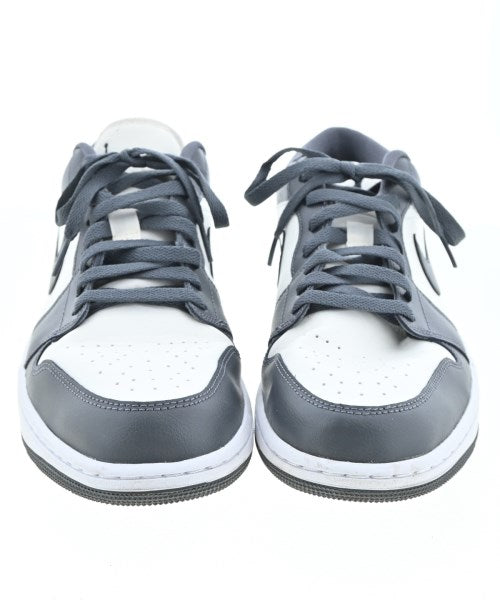 NIKE รองเท้าผ้าใบ