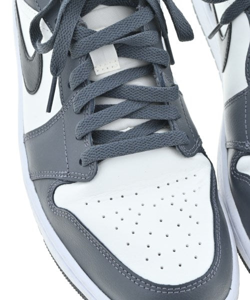 NIKE รองเท้าผ้าใบ