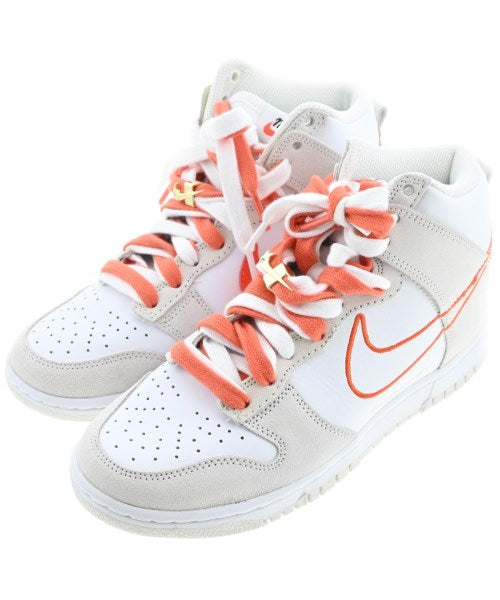 NIKE รองเท้าผ้าใบ