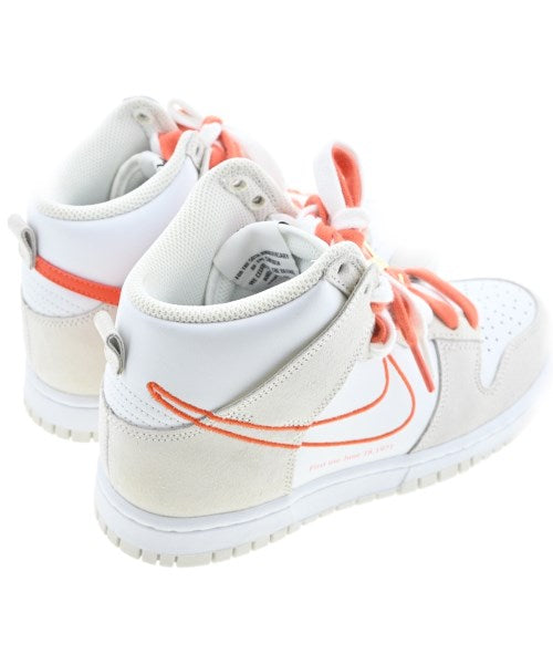 NIKE รองเท้าผ้าใบ