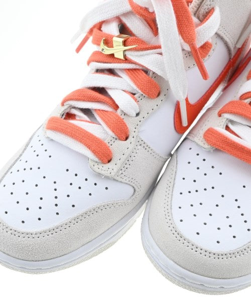 NIKE รองเท้าผ้าใบ