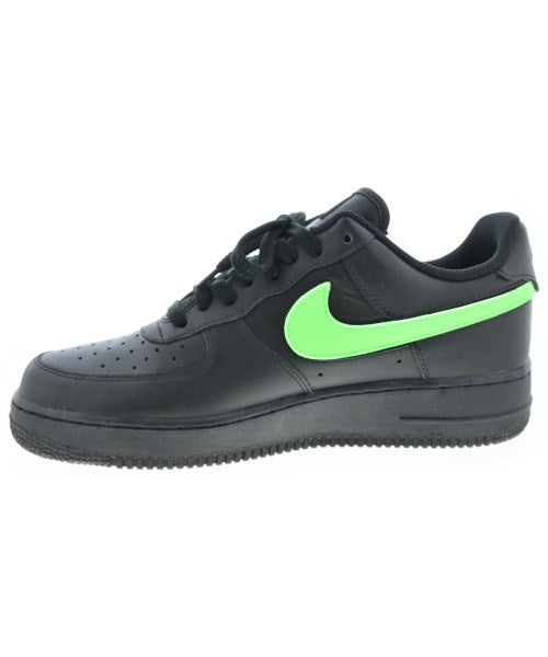 NIKE รองเท้าผ้าใบ