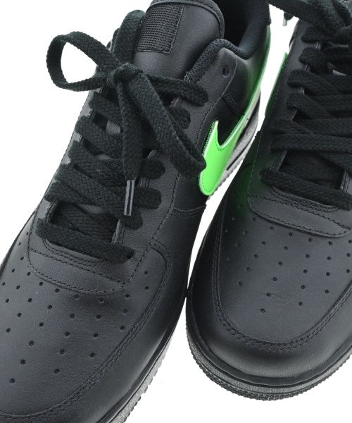 NIKE รองเท้าผ้าใบ