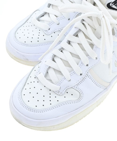 NIKE รองเท้าผ้าใบ