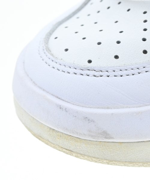 NIKE รองเท้าผ้าใบ