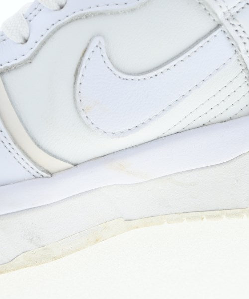 NIKE รองเท้าผ้าใบ