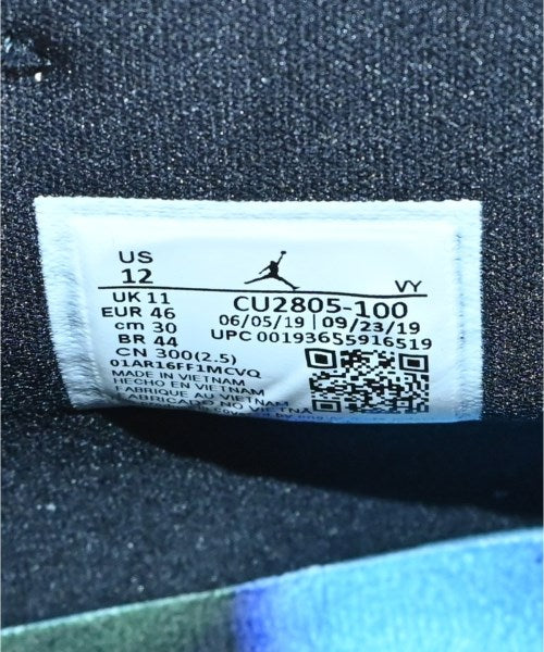 NIKE รองเท้าผ้าใบ