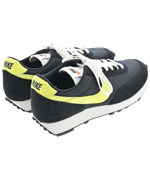 NIKE รองเท้าผ้าใบ