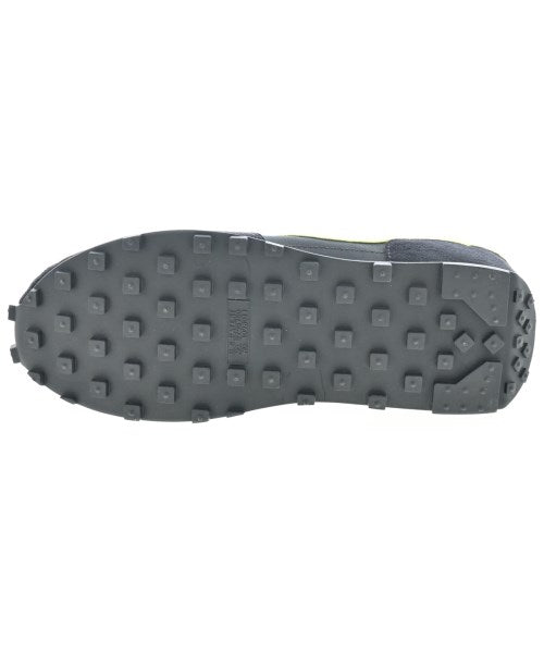 NIKE รองเท้าผ้าใบ