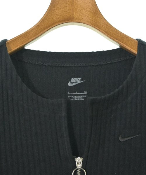 NIKE เสื้อยืด/เสื้อท็อปส์