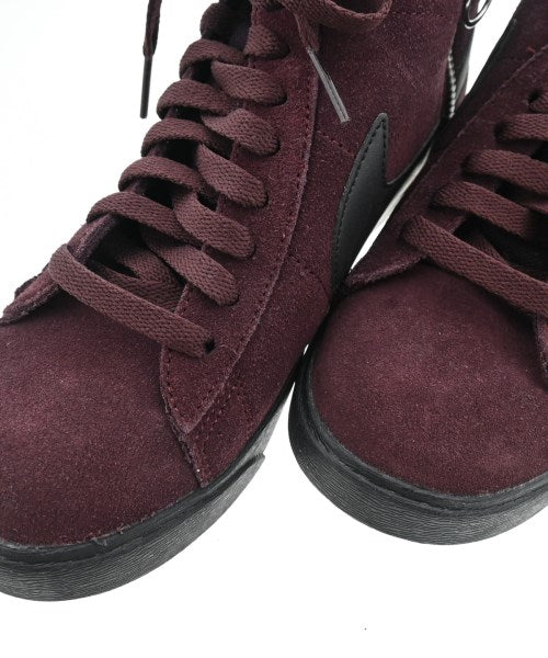 NIKE รองเท้าผ้าใบ