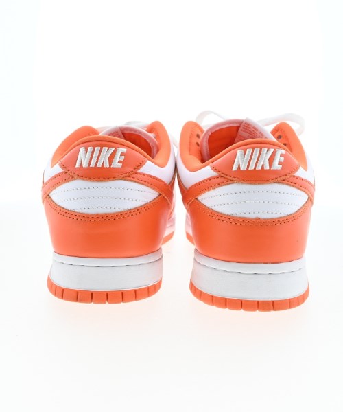 NIKE รองเท้าผ้าใบ