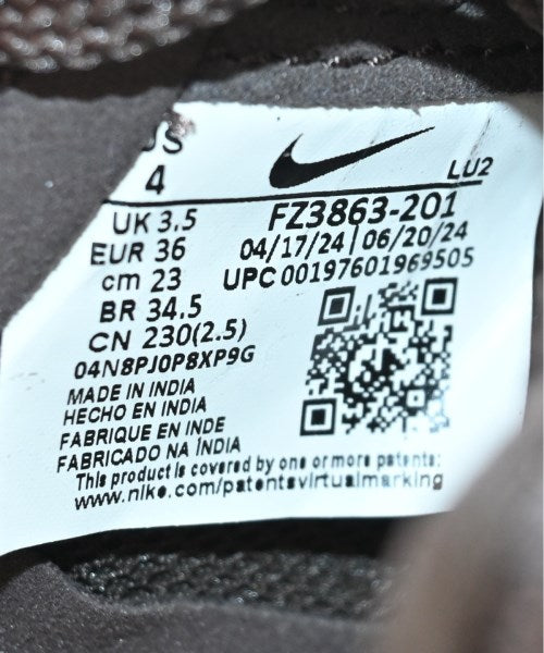 NIKE รองเท้าผ้าใบ