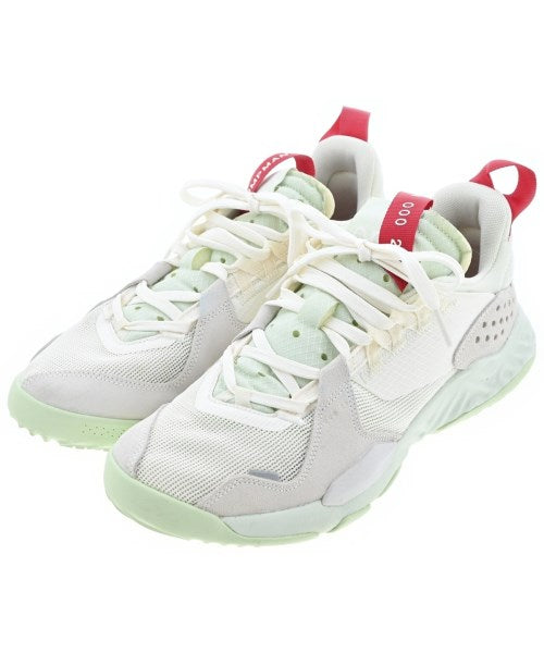 NIKE รองเท้าผ้าใบ