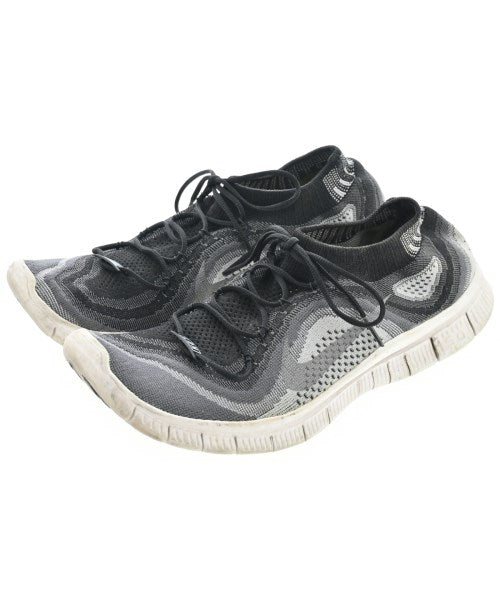 NIKE รองเท้าผ้าใบ