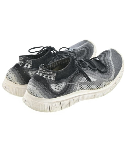 NIKE รองเท้าผ้าใบ