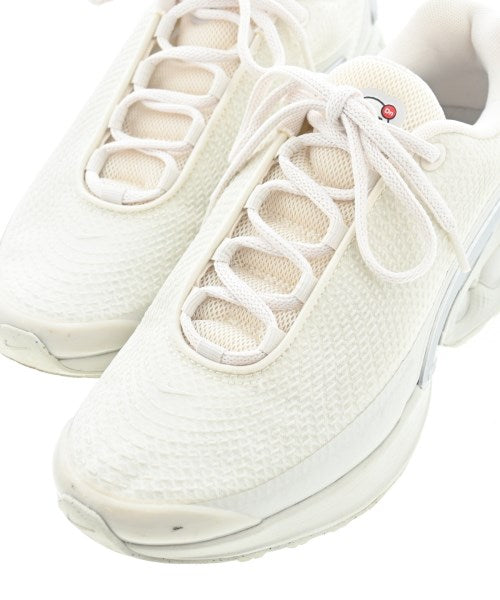 NIKE รองเท้าผ้าใบ