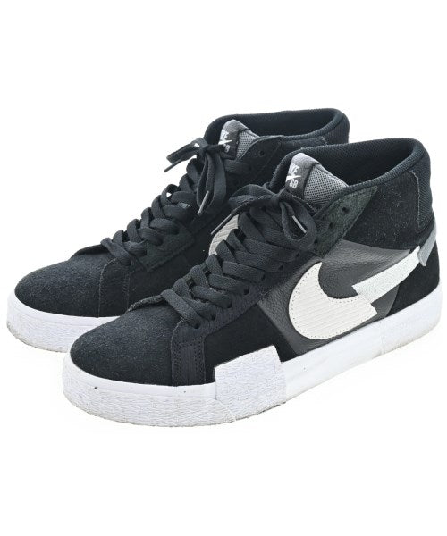 NIKE รองเท้าผ้าใบ