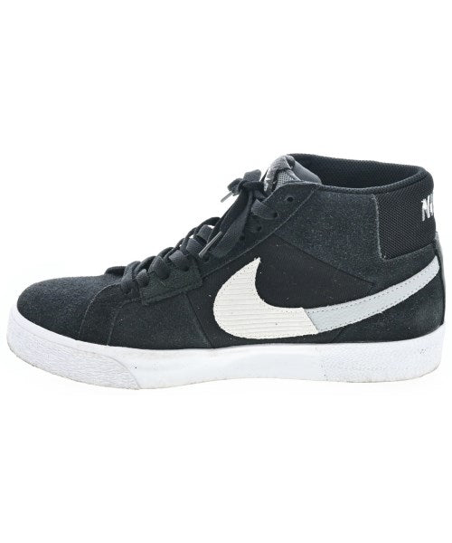 NIKE รองเท้าผ้าใบ