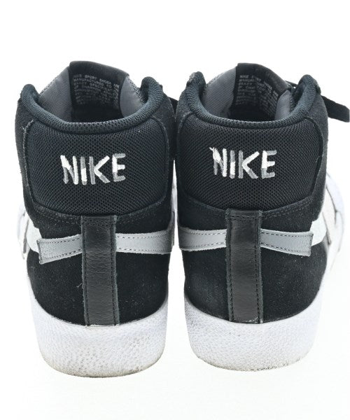 NIKE รองเท้าผ้าใบ