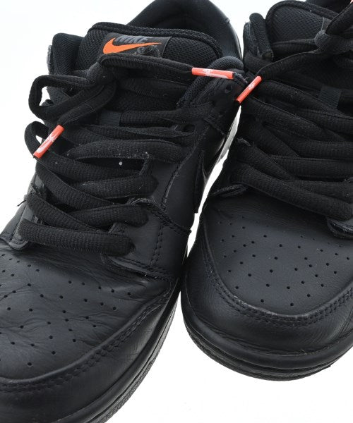 NIKE รองเท้าผ้าใบ