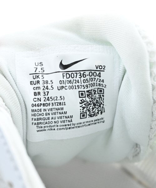 NIKE รองเท้าผ้าใบ