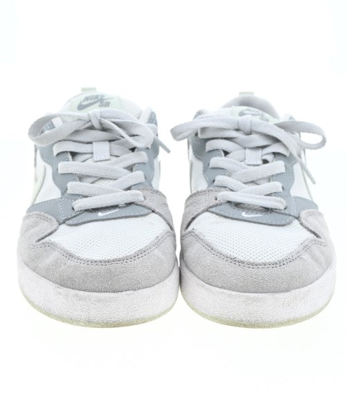 NIKE รองเท้าผ้าใบ