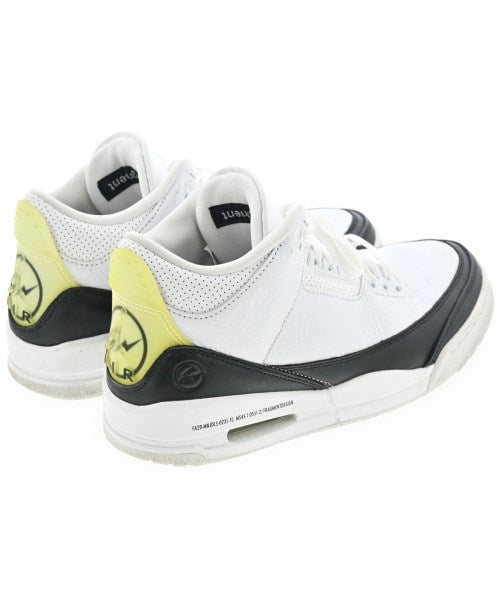 NIKE รองเท้าผ้าใบ