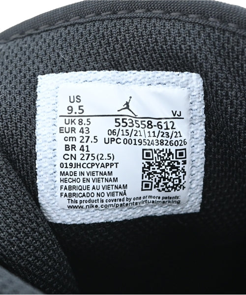 NIKE รองเท้าผ้าใบ
