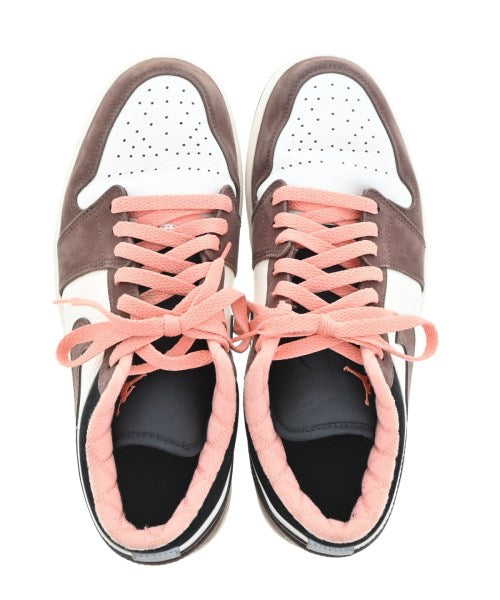 NIKE รองเท้าผ้าใบ