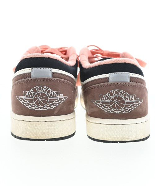 NIKE รองเท้าผ้าใบ