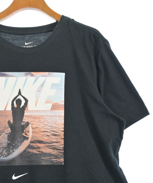 NIKE เสื้อยืด/เสื้อท็อปส์