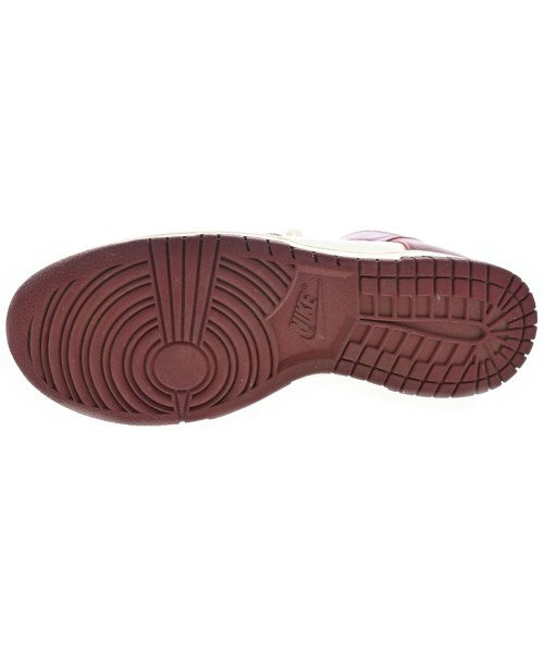 NIKE รองเท้าผ้าใบ