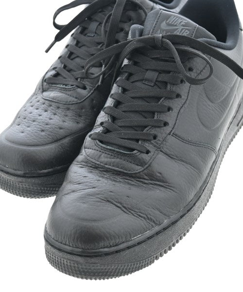 NIKE รองเท้าผ้าใบ