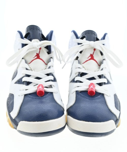 NIKE รองเท้าผ้าใบ