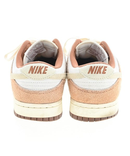 NIKE รองเท้าผ้าใบ