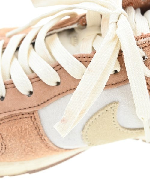 NIKE รองเท้าผ้าใบ