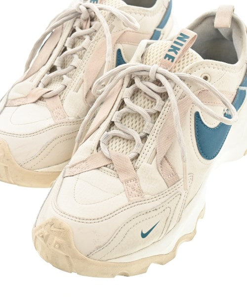 NIKE รองเท้าผ้าใบ